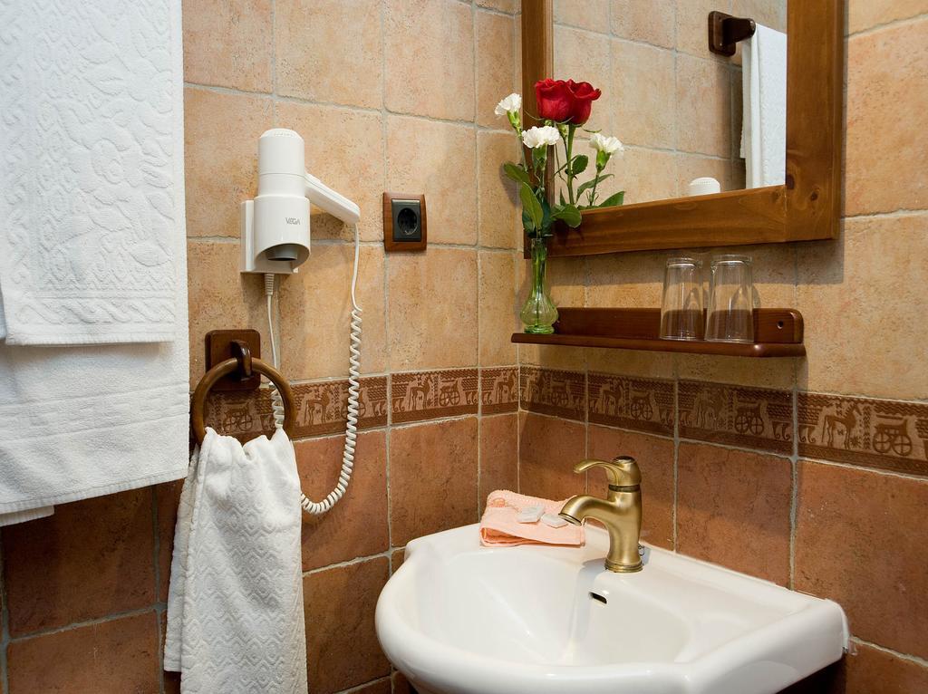 Hotel Rural "Victoria" Humanes الغرفة الصورة